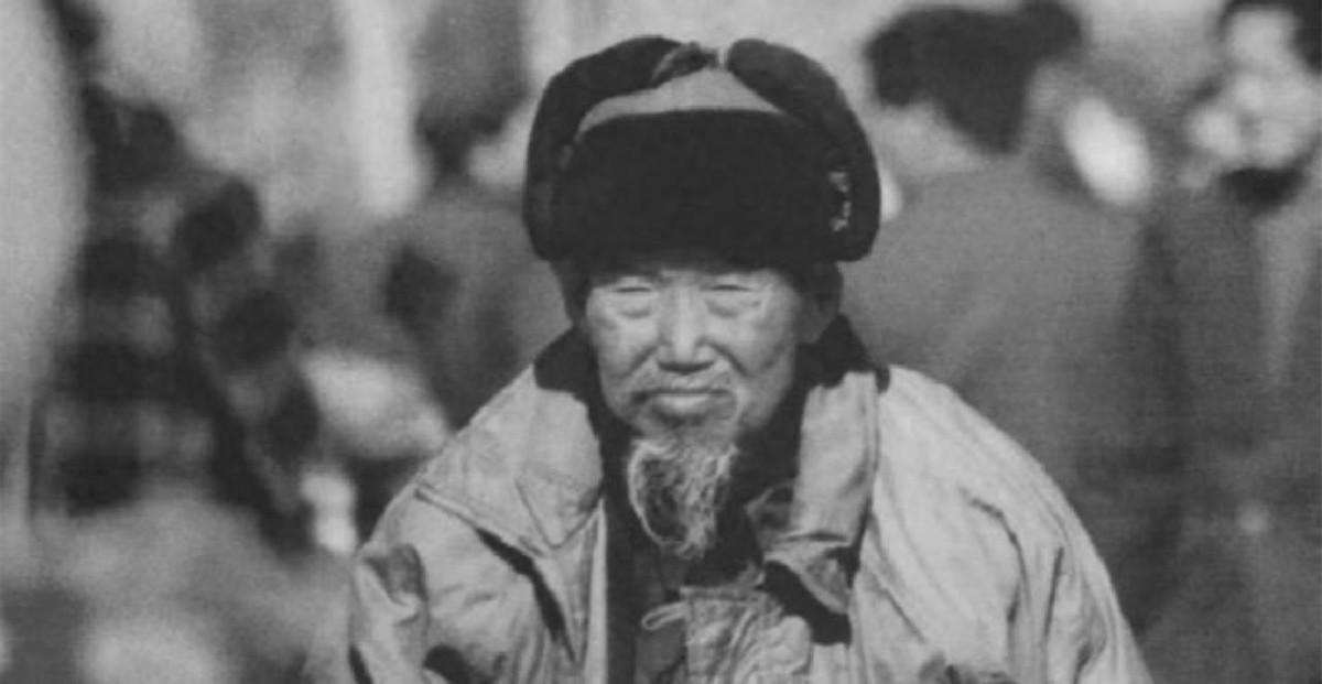 1996年，七旬老人找回当年部队，向首长报告：任务已圆满完成，请给予后续指示！