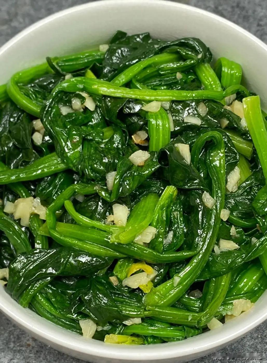 高血压最怕缺钾？长期服用降压药的人，建议要多吃这3类高钾食物...高血压患者最