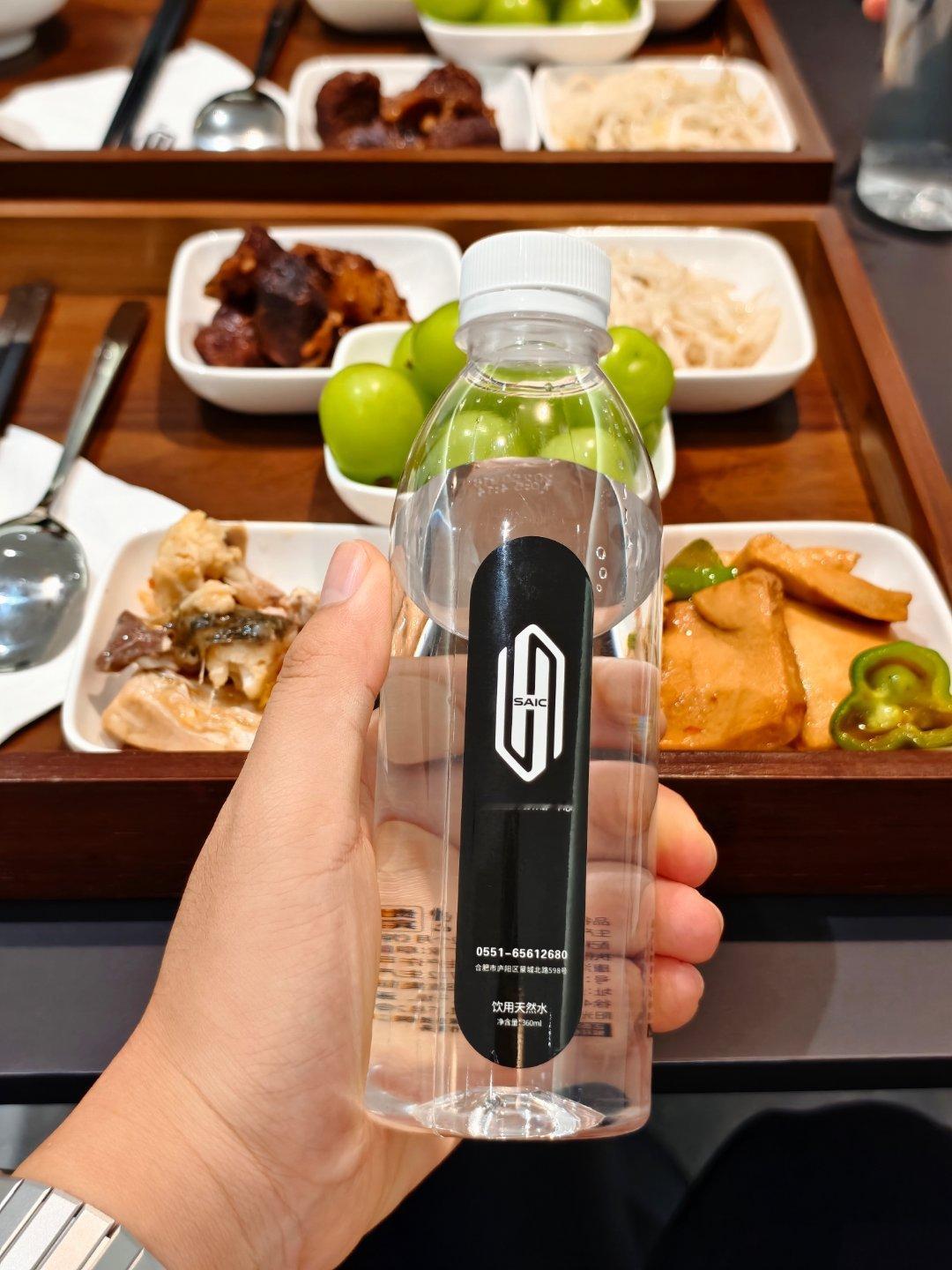 来提我的尚界H5，可以挑个午餐的点，品尝一下鸿蒙大酒店[并不简单]鸿蒙智行巴适滴