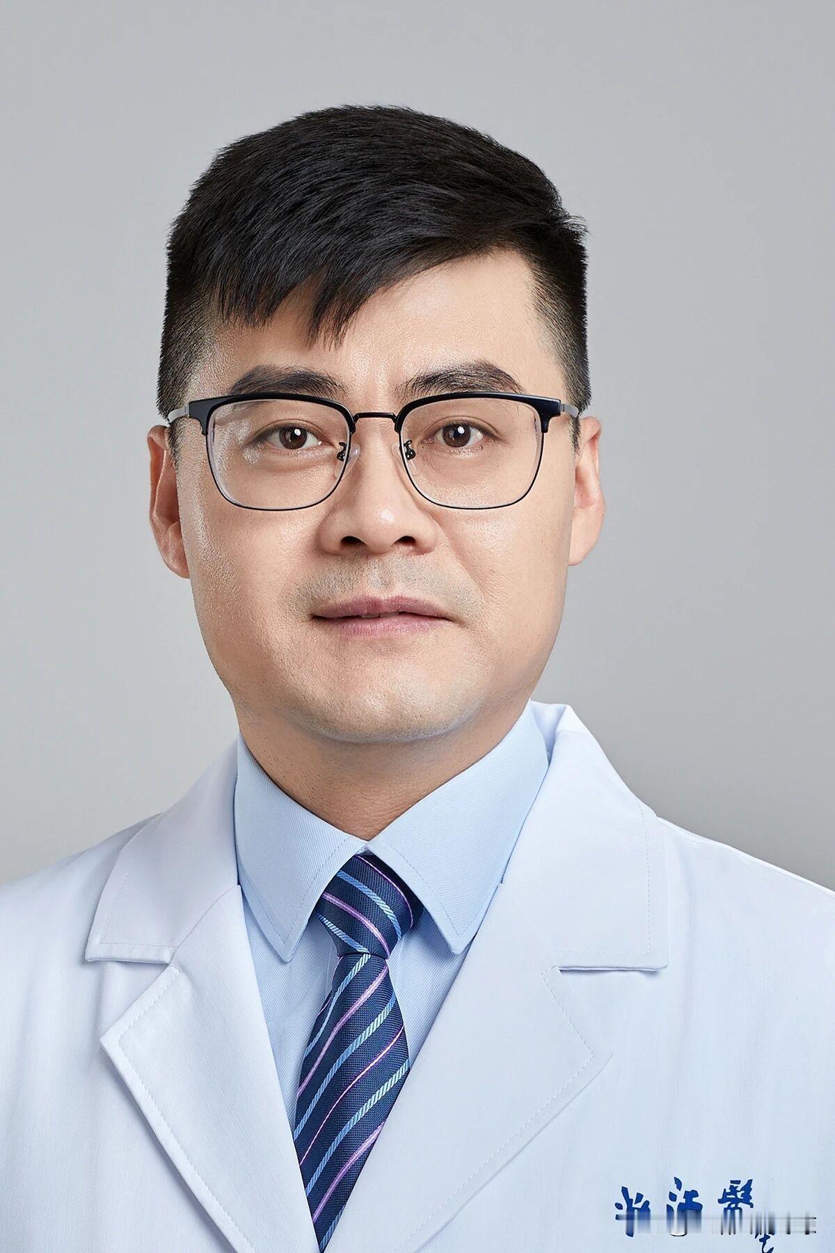 余小龙副主任入职杭州市丁桥医院临床营养科后备学科带头人。余小龙，浙江医院临床营