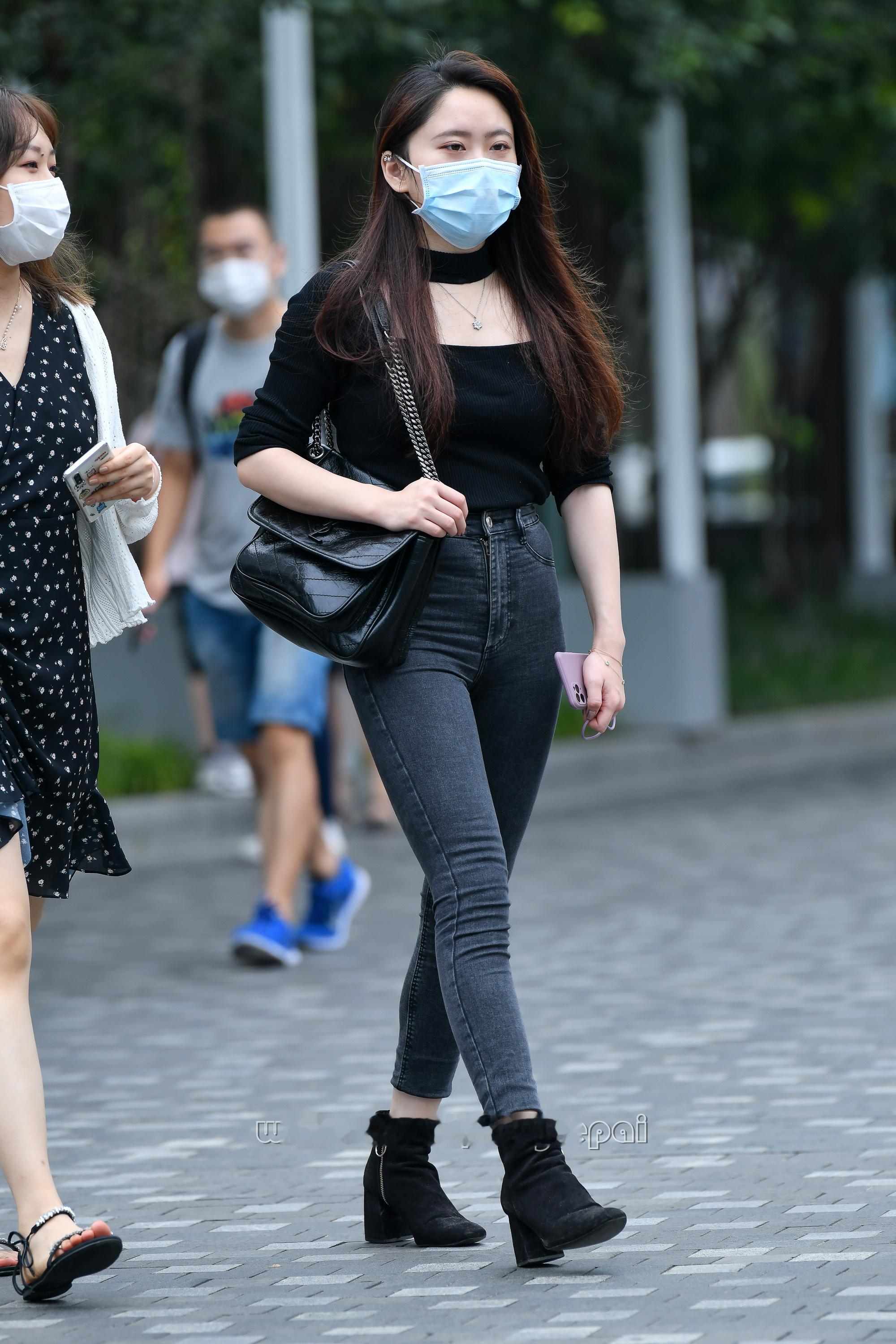 短靴牛仔简单好看~~​​​