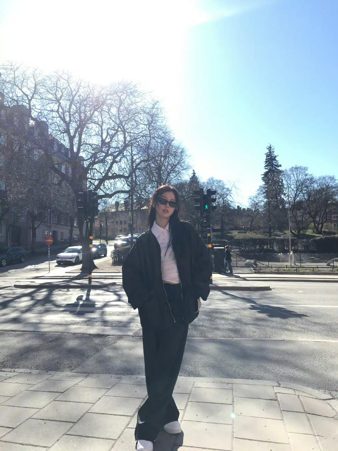 虞书欣旅行plog十八宫格