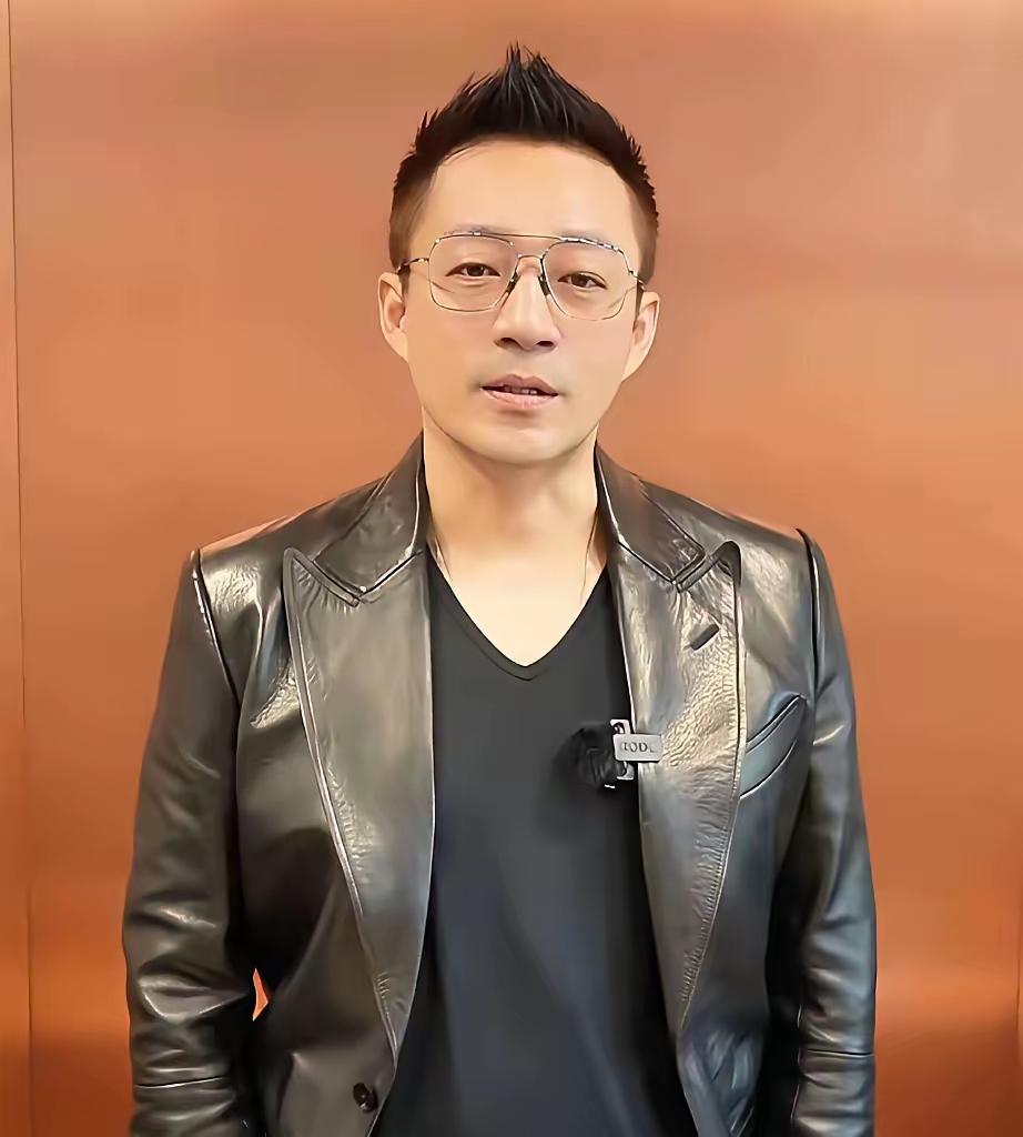 我想，小汪总肯定也没想到，事情已经朝着不可控制的方向发展了，现如今，可能张兰