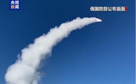 俄乌这俩又掐起来了，而且是在黑海上实打实的硬刚，俄军刚说毁了乌军4艘无人艇，乌军