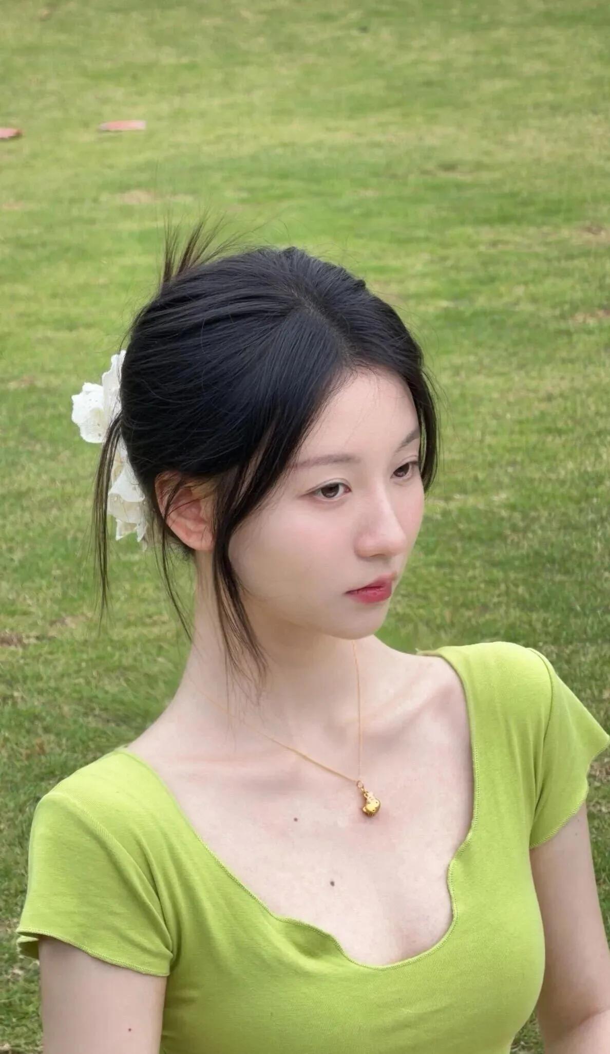 把好心情留在草坪上