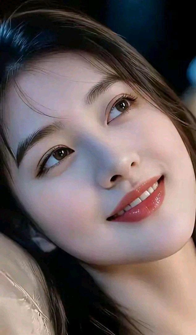 感情有时候不用直白表白，行动就会暴露真心。当女人陪你去这三个地方，那就是想和你越