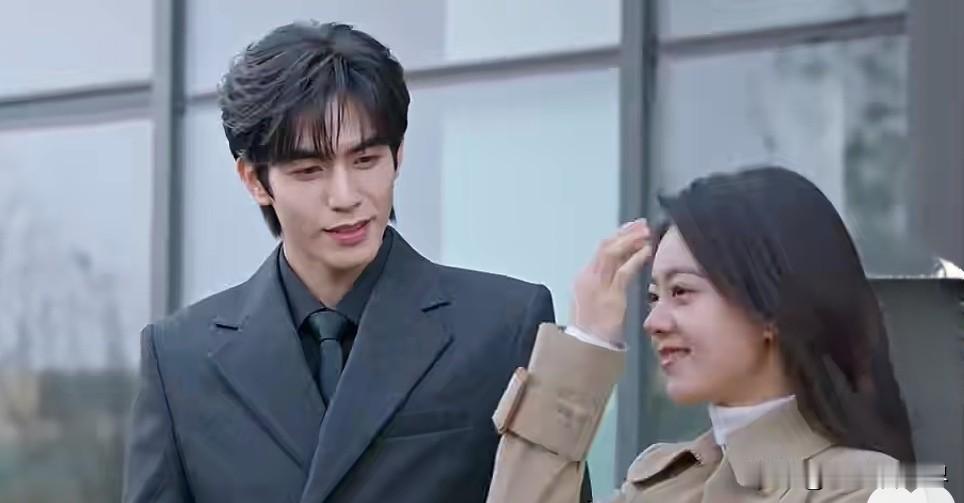 看庄序爱而不得的可怜样，确实也很让人同情。但我能说这是咎由自取么？想当初曦光