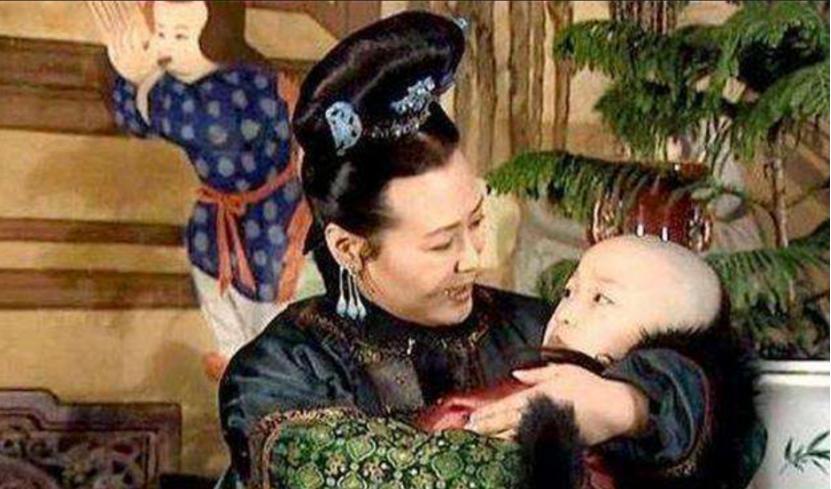 1687年，孝庄病逝。这位辅佐了三代帝王的传奇女性，临终前却留下一个让康熙头