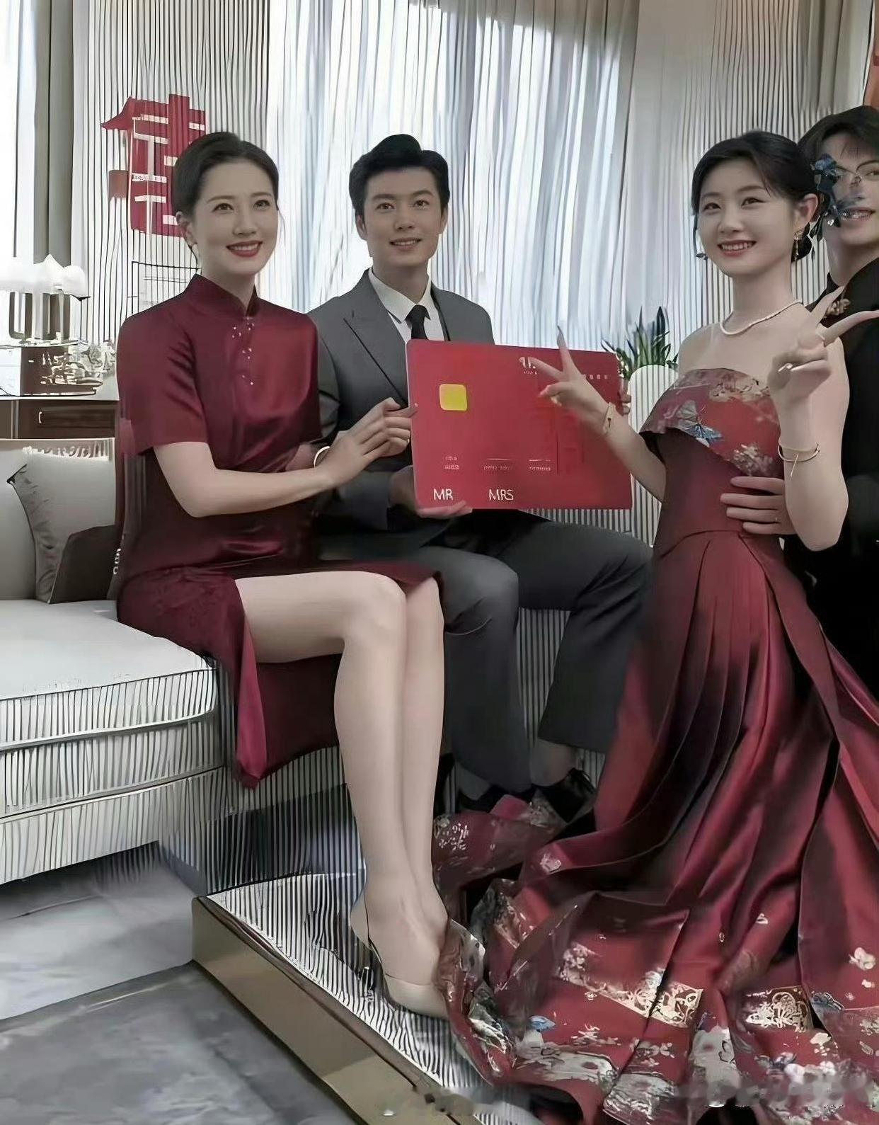 婚礼现场，比儿媳还要有排面的婆婆​​​