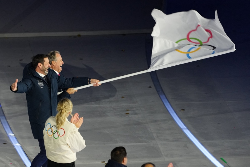 【欧媒爆料：#2030年法国冬奥会筹办起内讧#，马克龙震怒】2026年米兰-科尔