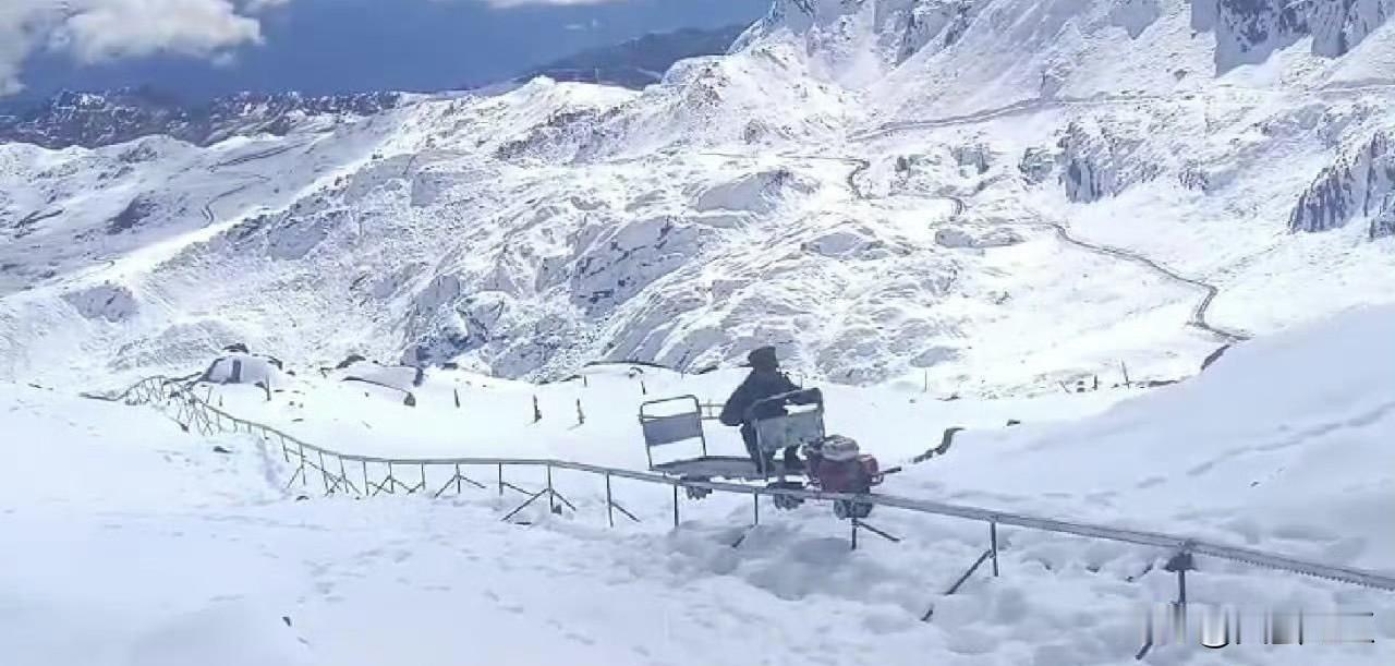 据印度媒体报道，近日印度占领军“加杰拉杰军团”（GajrajCorps）“”