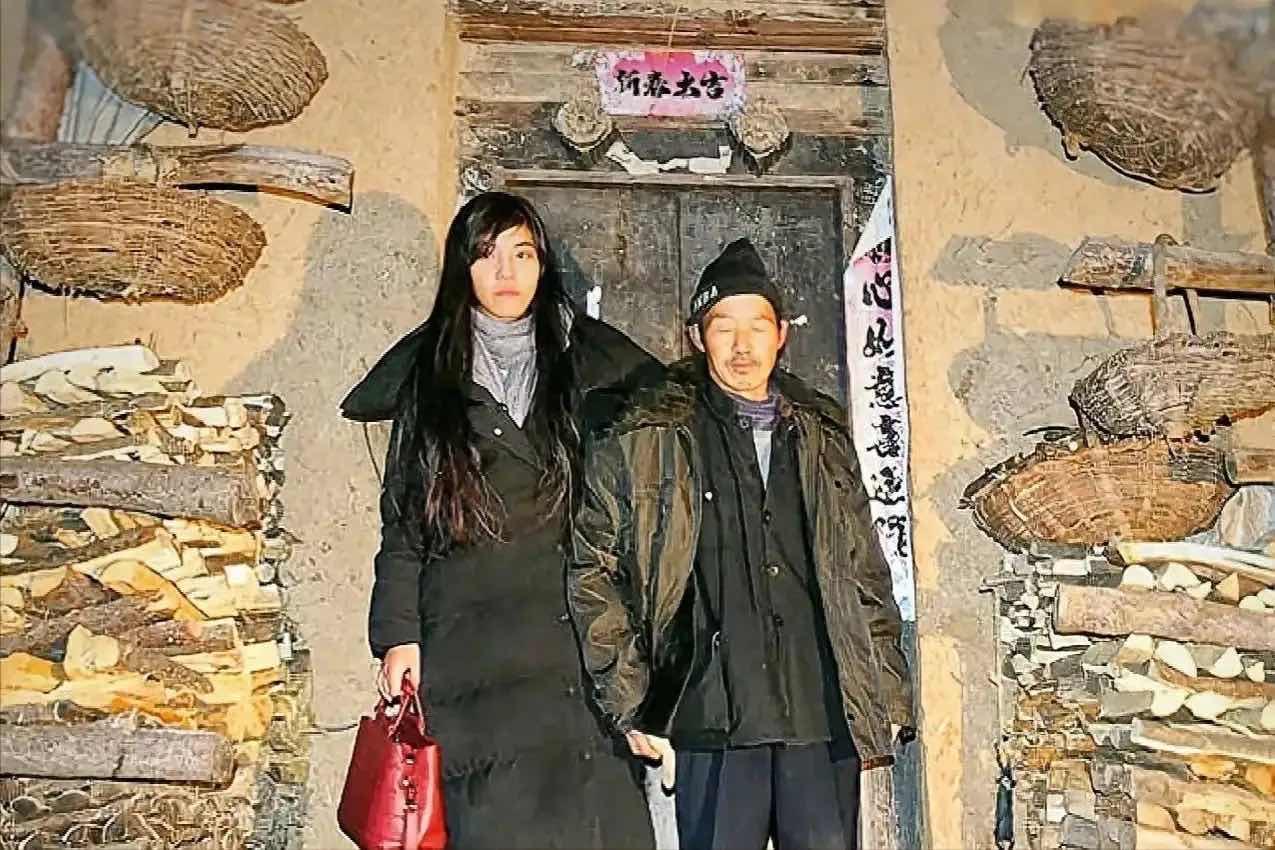 1998年，浙江一个5岁女孩被寄养到陕西一个农民家里，6年后，亲生父母强行把她领