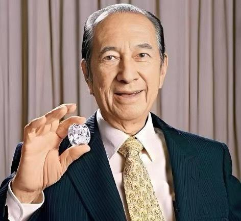 赌王何鸿燊也想不到去世才短短几年，澳门的11家赌场将在今年年底关门，赌王帝国将不