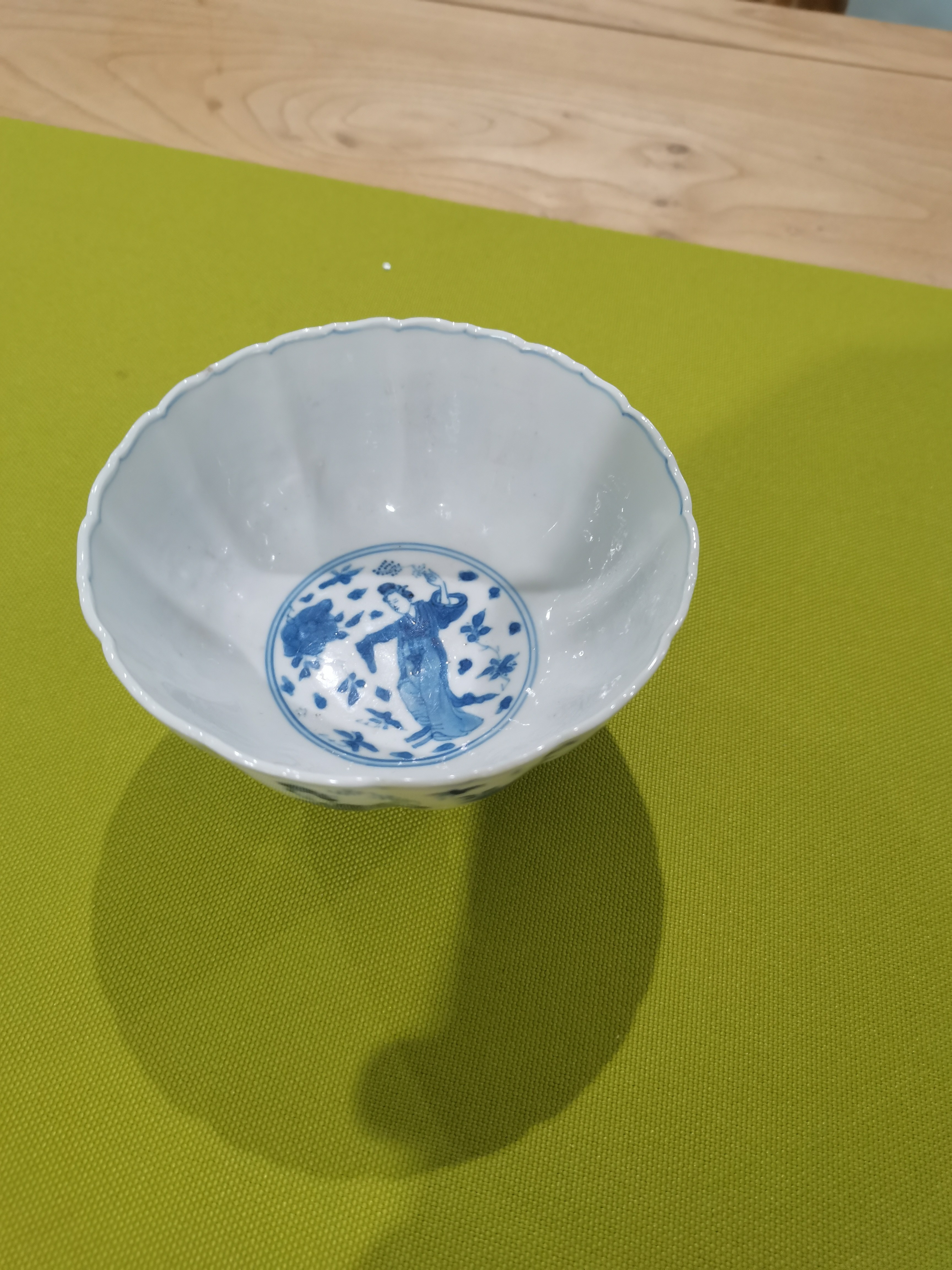 架子没坏，碗碎了！ 2026年10月4日，大英博物馆95号展厅，一件康熙仿成