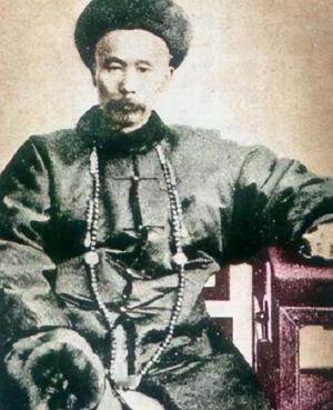 你以为的林则徐被贬新疆：风餐露宿，风吹日晒。那你就错了，那不是林则徐，那是林冲。