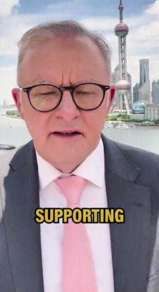 中国海军在今年2月曾在澳大利亚附近海域举行实弹演习，阿尔巴尼斯总理一直耿耿于怀，