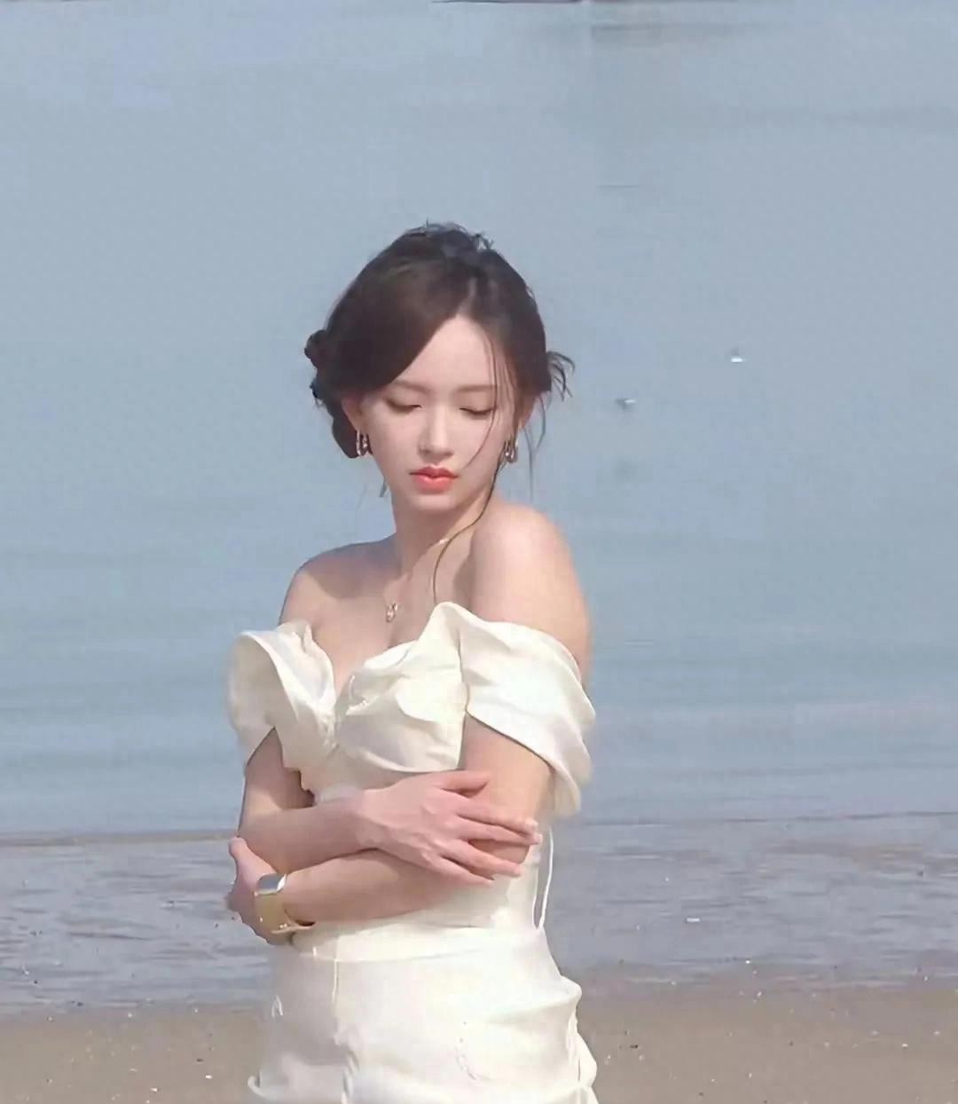 被程潇海边大片惊艳到！真的是太美了