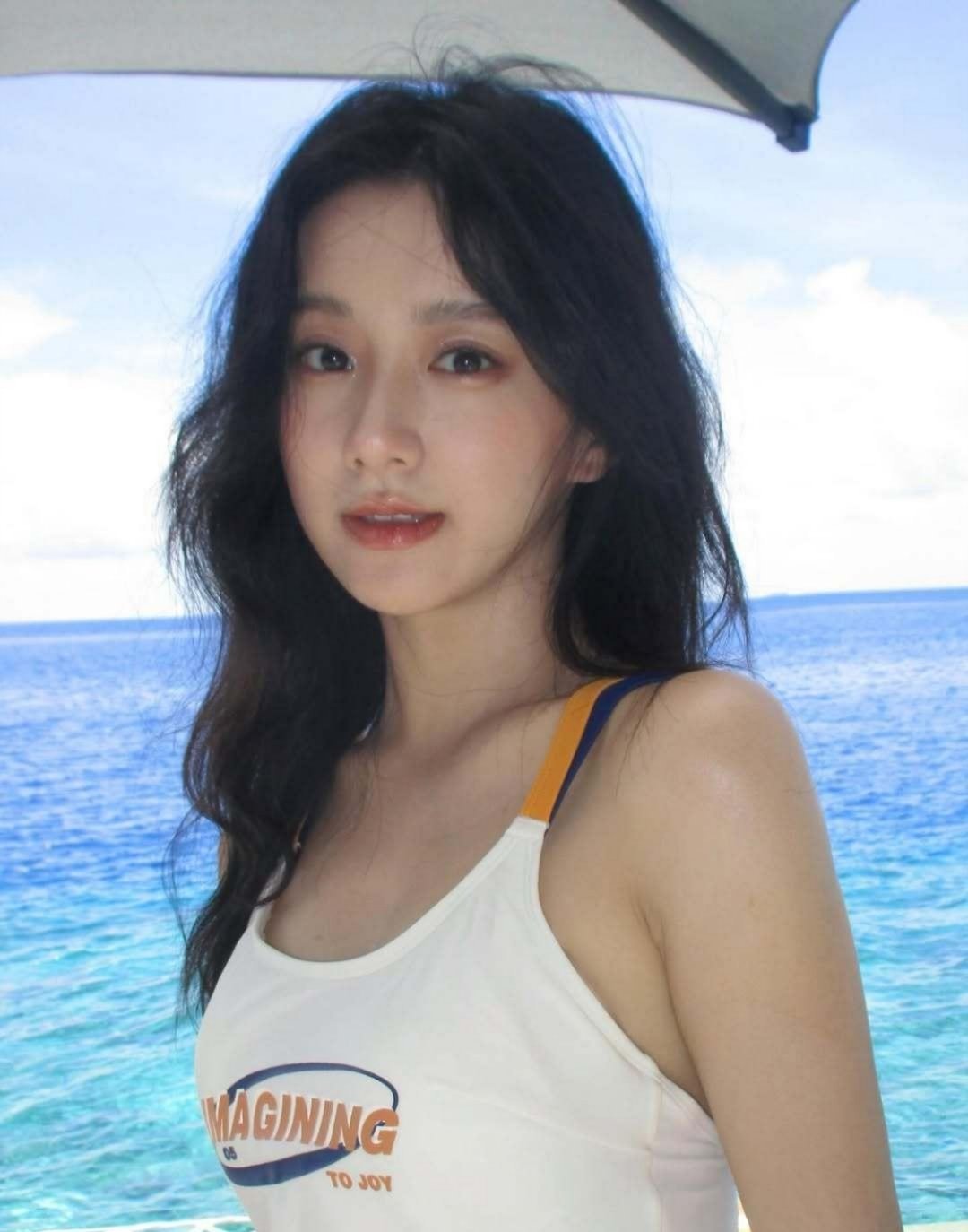 包上恩泳装照青春无敌又纯又欲