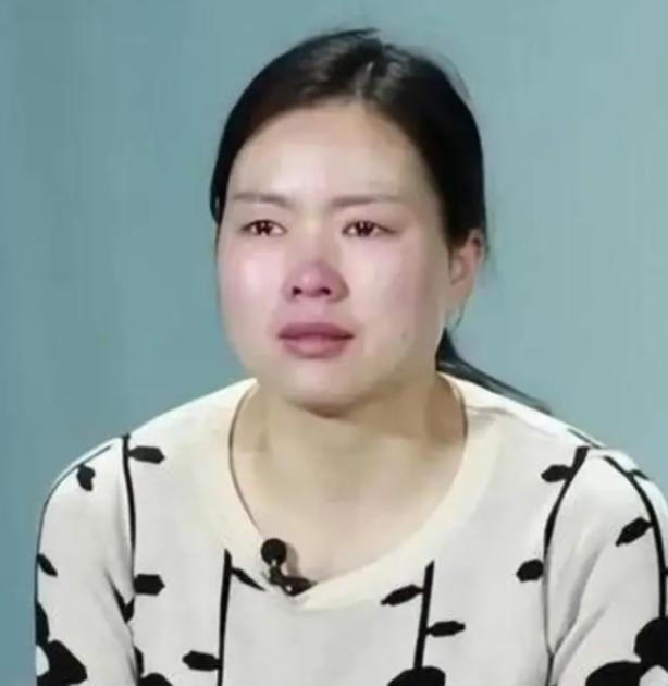 三十多年前，湖北一对夫妻，撇下5岁女儿相继自杀，不料23年后，女儿竟不顾