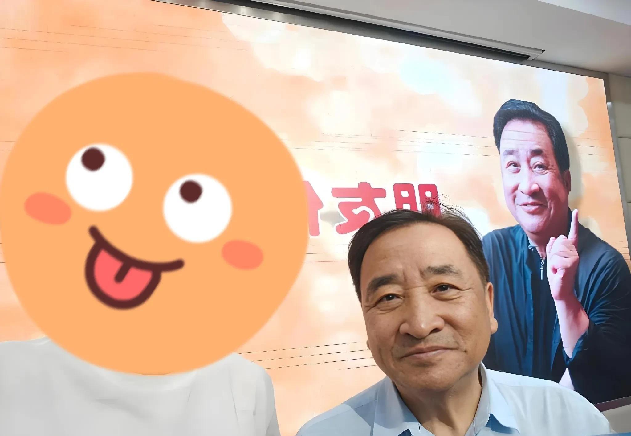 姜昆授课中国科学院，会场座无虚席！中国科学院理化技术研究所的报告厅里，人