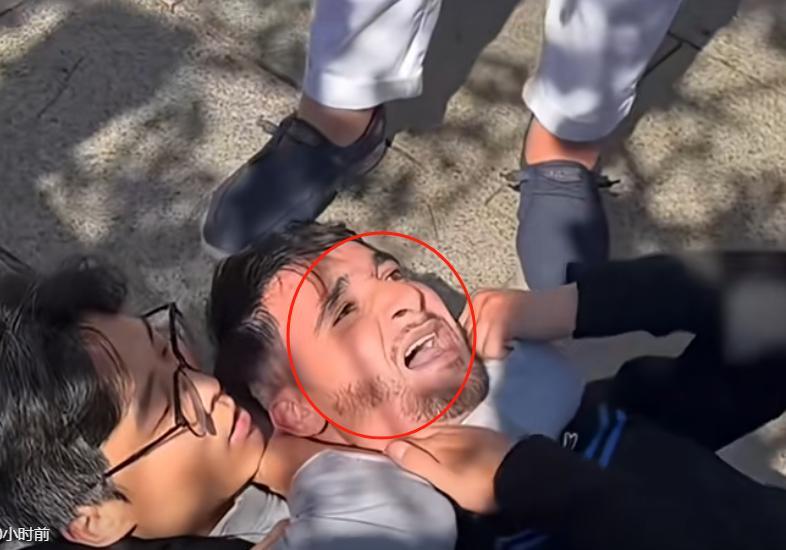 这下欧洲知道，中国男人不好欺负了！山东小伙去西班牙旅游时，被小偷盯上，以为中国人