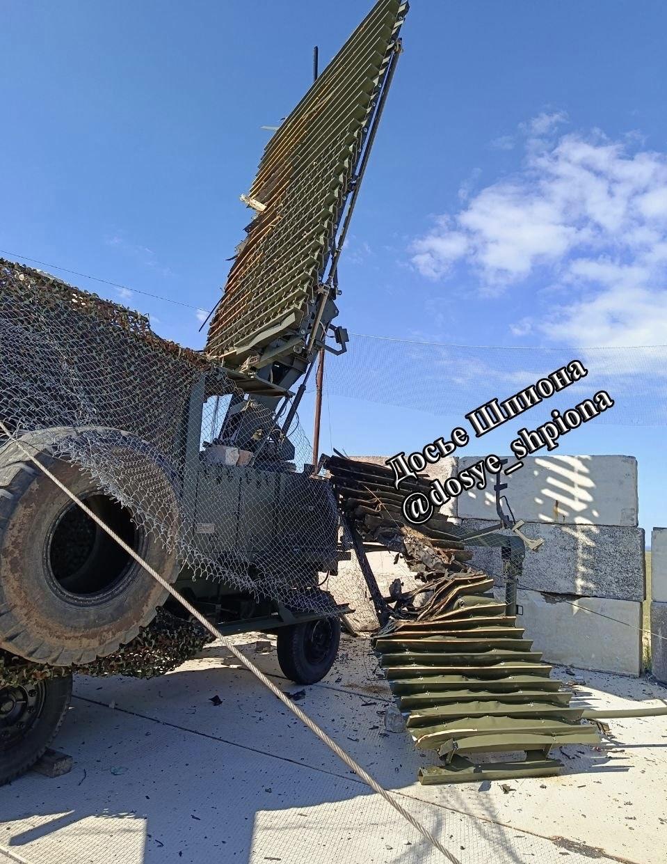 俄空军基地，又被无人机扫荡，而且是挨个基地钻进去炸毁！俄军位于克里米亚的贝尔