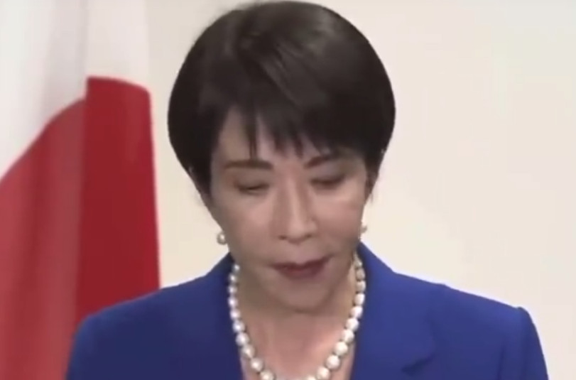 高市早苗现在开始撒泼打诨，倒打一耙了！说中方不跟她沟通交流，啊，呸，你也配？G2