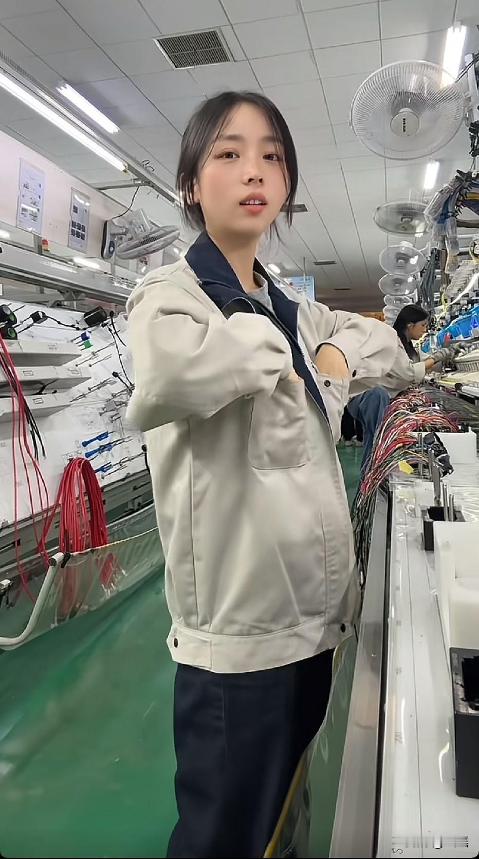 干了半个月，手速跟不上适应不来，一条线20多人都不干了