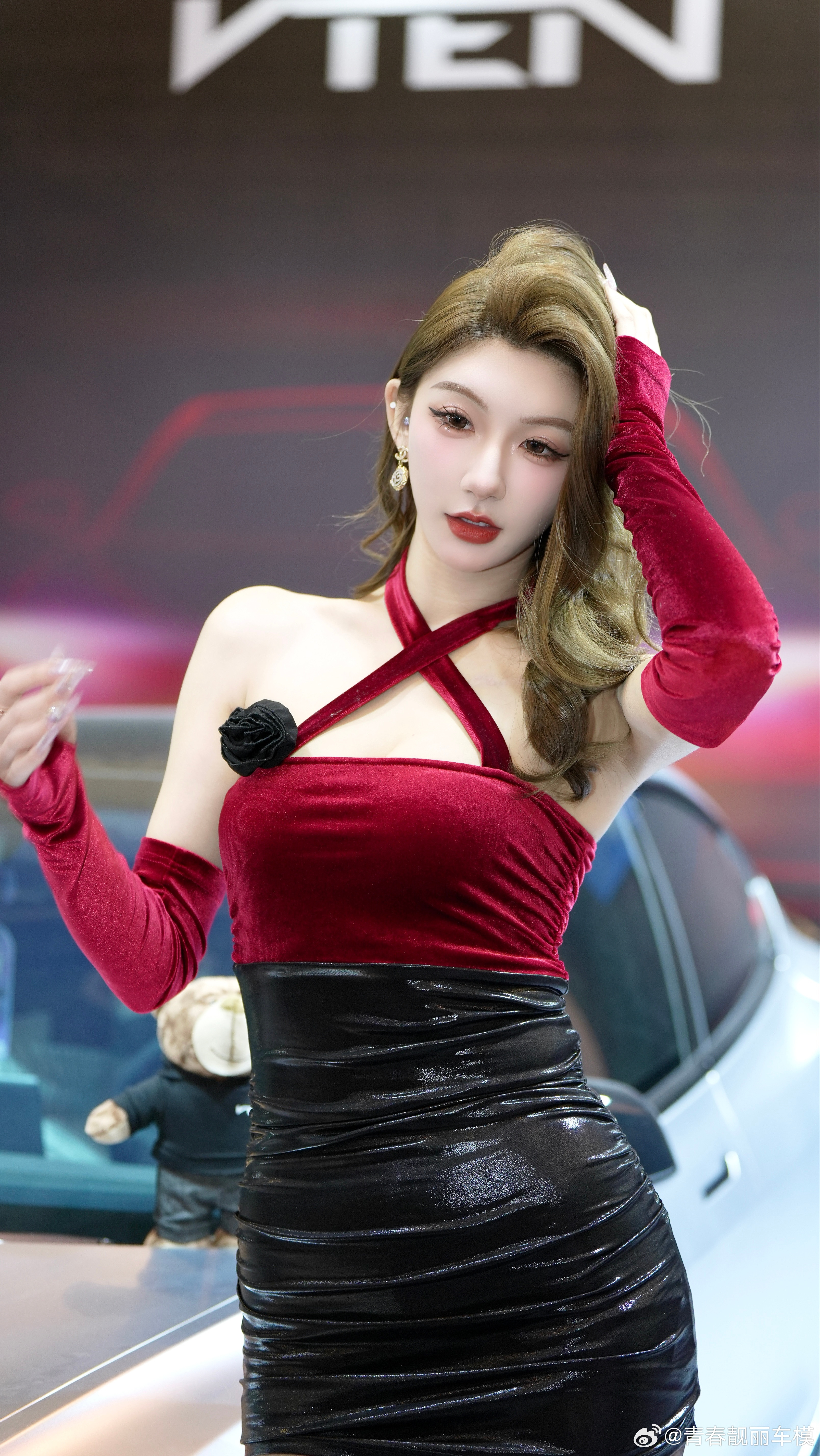 青春靓丽车模苏州gtshow苏州