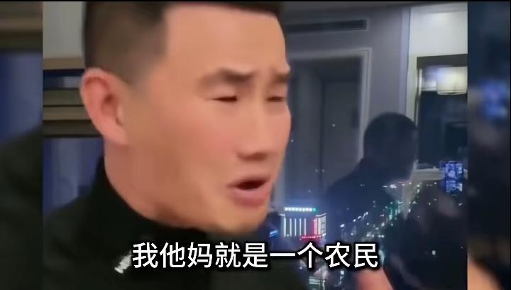 嘎子直播间痛哭流涕，但是已经迟了！嘎子谢孟伟自从上次服装事件之后，平台就“隔