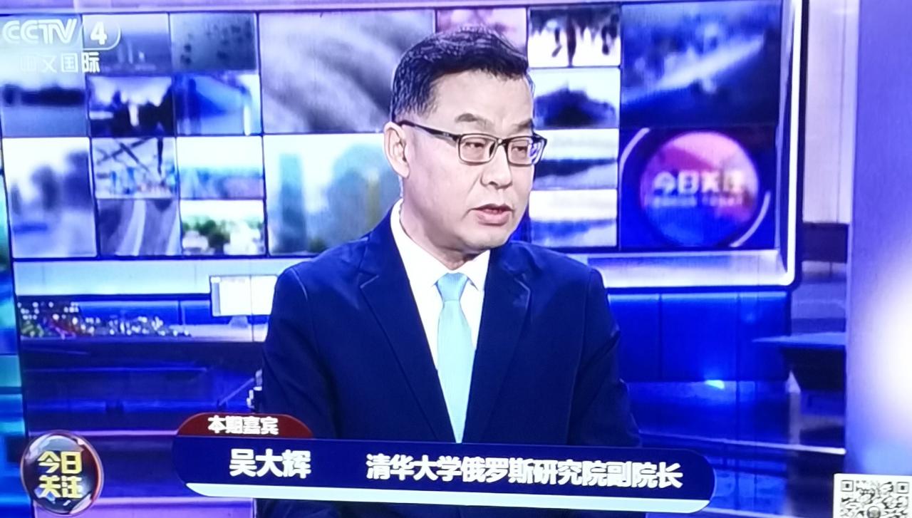 吴大辉说，他参加了俄罗斯军方的研讨会，有俄罗斯学者（其实是智囊和专家）建议，对乌
