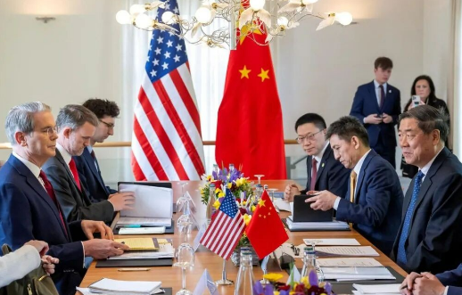特朗普：一句话叫醒美国人近日，谈到中美贸易谈判，特朗普总统说了一句实实在在的