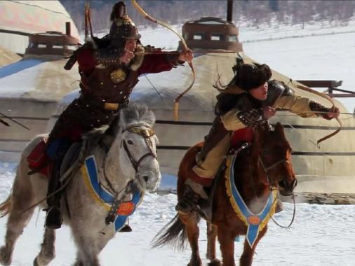 欧洲白人更加高大强壮，为什么冷兵器时代打不过黄种人？因为真相是，白人的强壮能打是