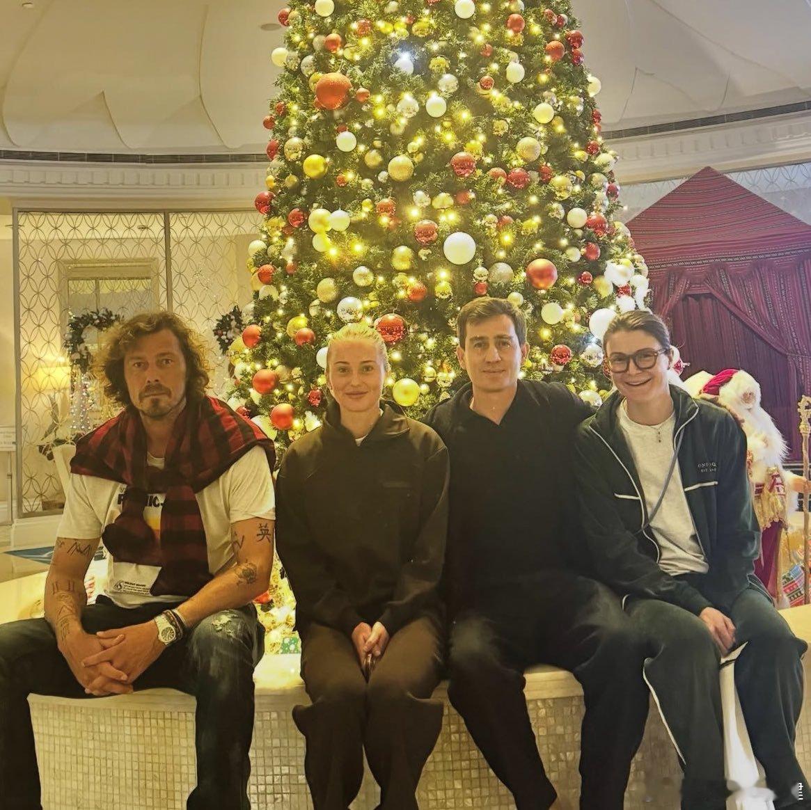 哇！萨芬娜加入小库德梅托娃团队了！小库德梅托娃刚转到乌兹别克斯坦国籍，是乌兹别克