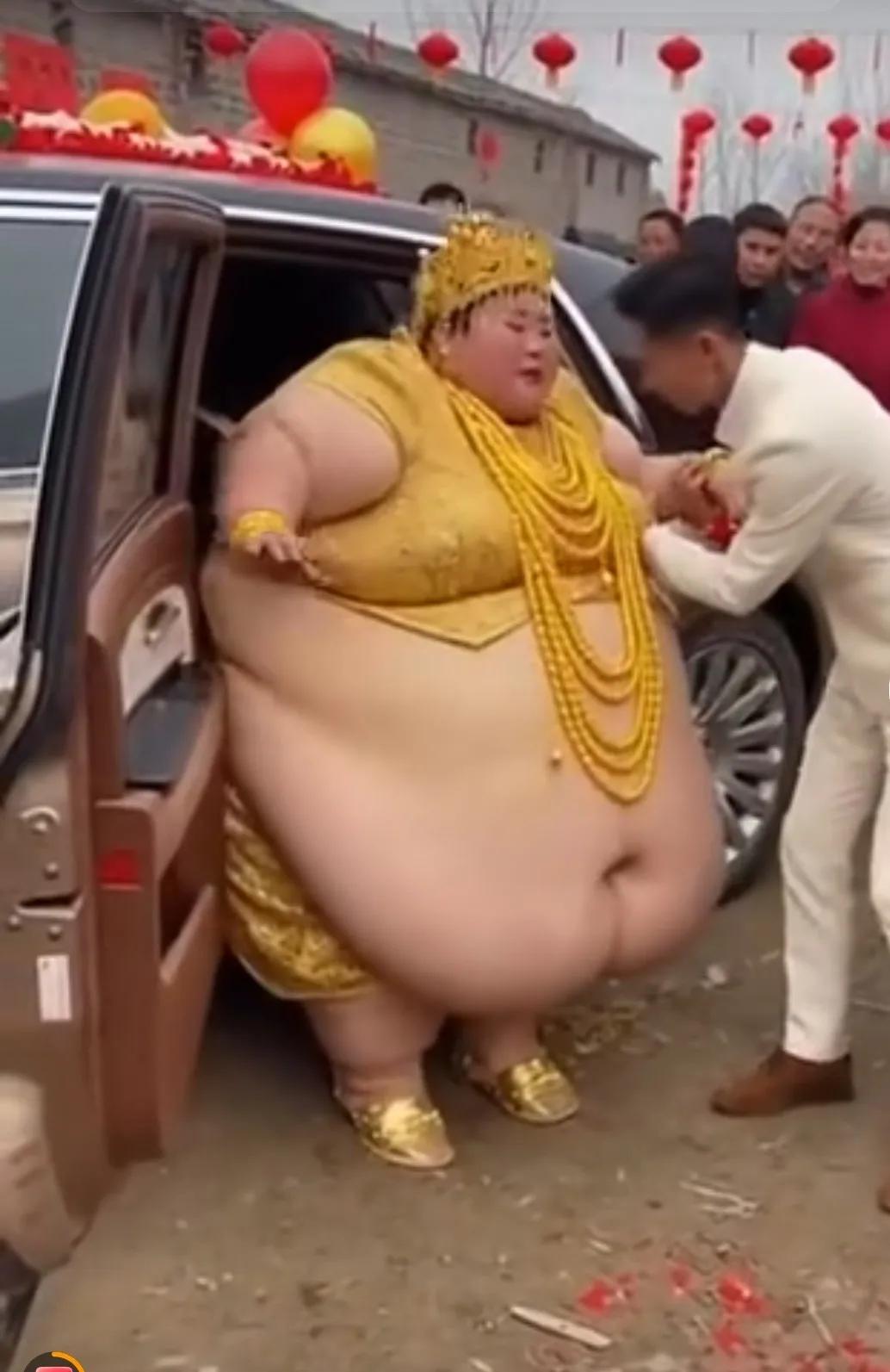 哇塞！能娶到这样大富大贵的新娘，新郎真是好福气啊。