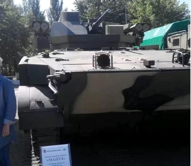 57mm的执念：既逊于73炮，更不及100炮。BMP-3另有一款搭载Epoch