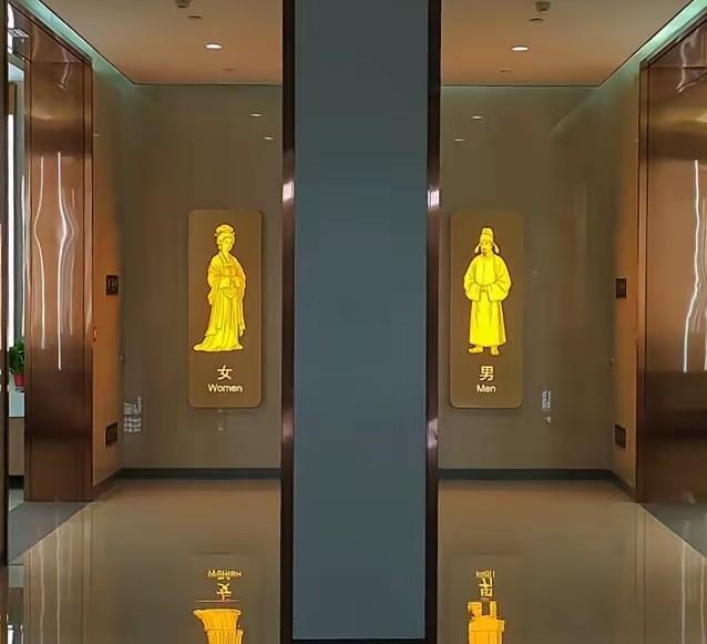 谁也没想到，7月1日才正式运营的西安东站，竟然实现了跨界性的爆火！而爆火的源头，