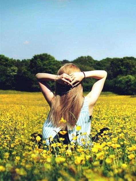 劝君莫做缺德事，家中自有还债人老辈常说，善恶到头终有报，人间正道是轮回。