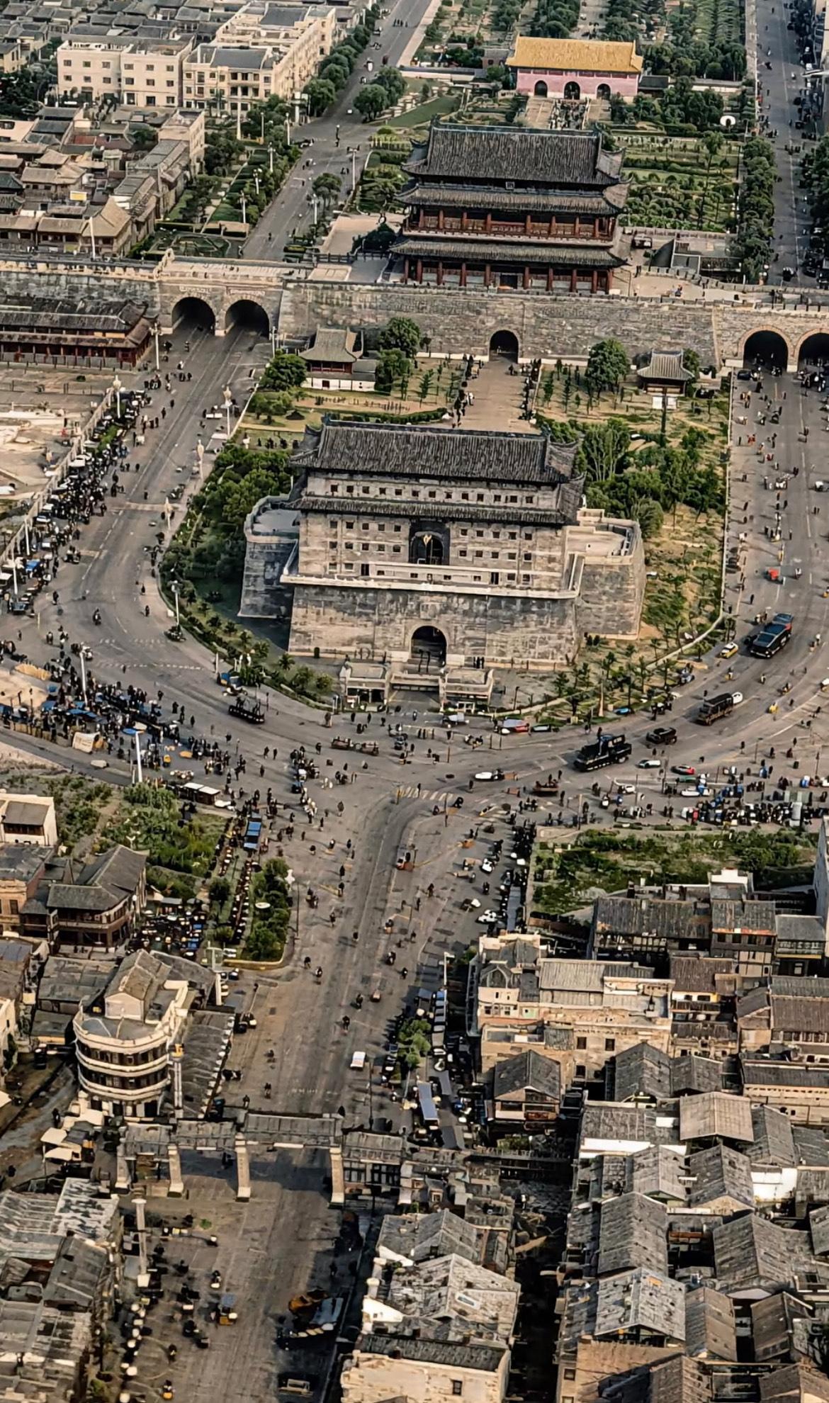 老照片：1946年航拍的北京正阳门街景。老照片正阳门北京