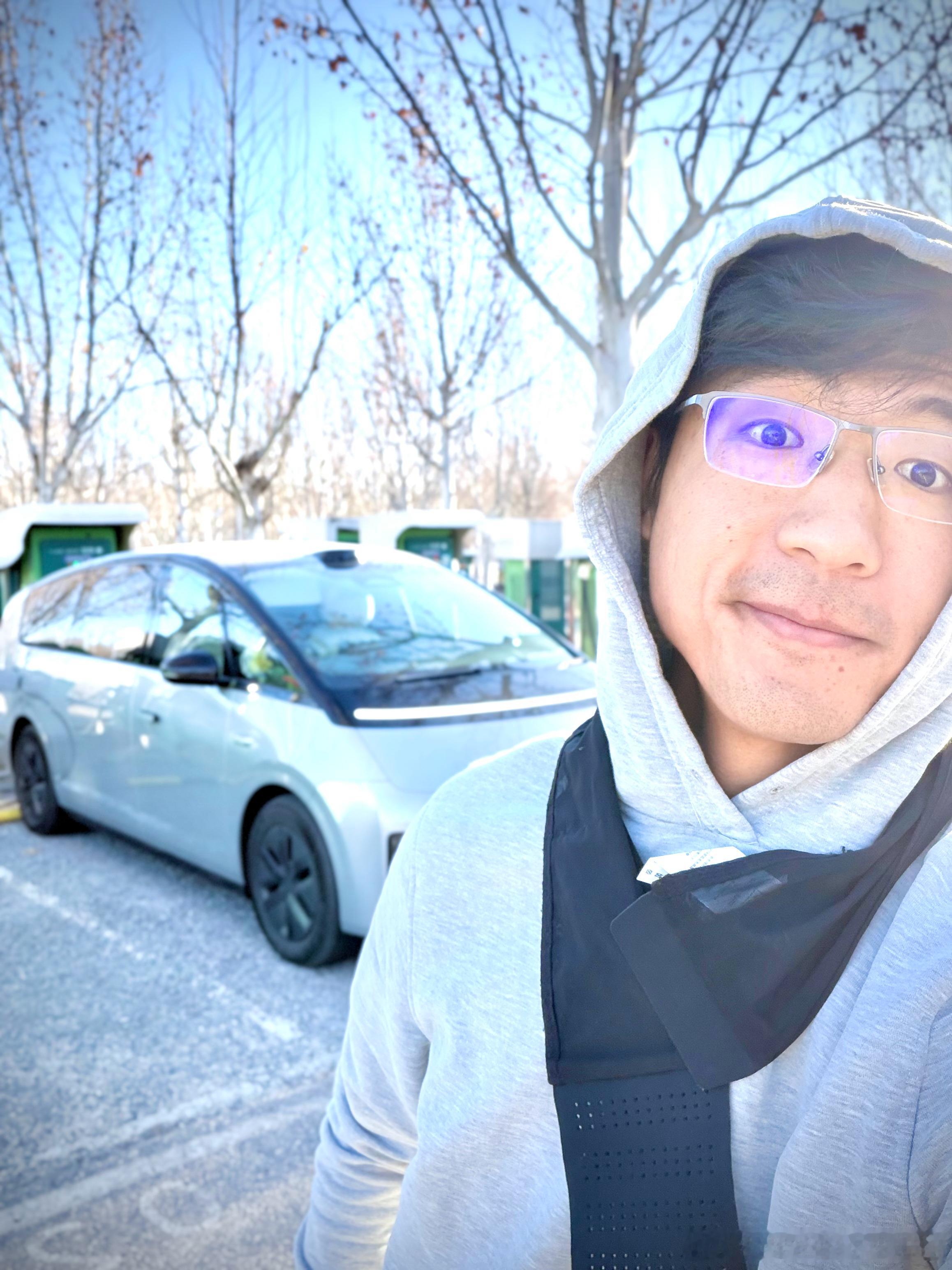 跑完步又看了理想的三季报，真的惨。产品周期、供应链爬产、MEGA召回、公关舆情