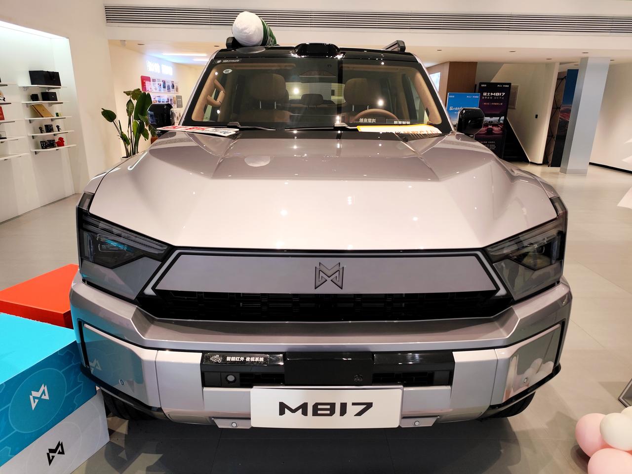 豪华智能越野SUV《猛士M817》东风猛士M817，2026春季焕新版，于