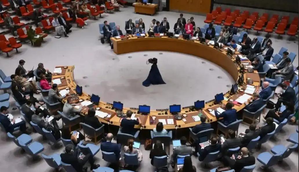 中国反对无效、美国弃权、俄罗斯也没能拦住，联合国以147票赞成的压倒性优势，通过