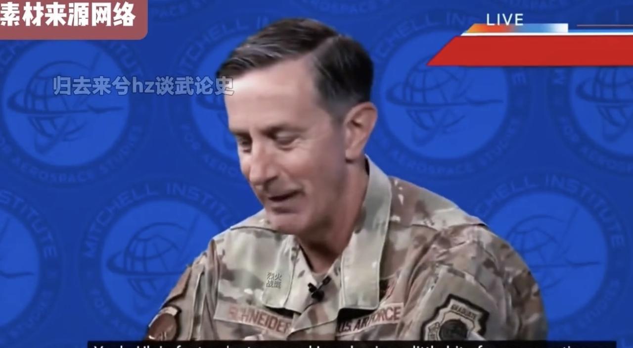 其实这位将军一开口一睁眼一摸鼻子就输了。目前看，我们阅兵开出来的实力远远超出了