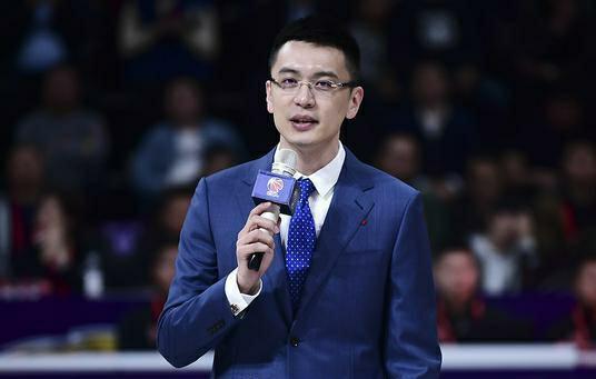 北京北控解约主教练张庆鹏，挖来刘家成担任总经理，签杨鸣说明他愿意大投入，杨鸣还是