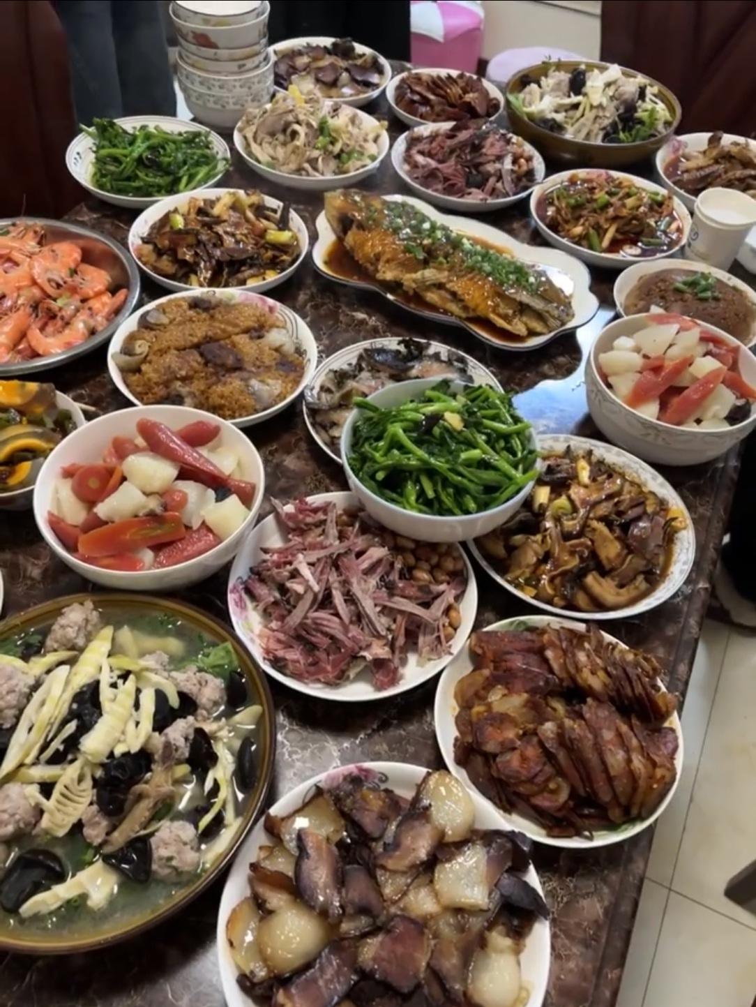 第一次到重庆男朋友家，这个水平的家常菜算重视吗？