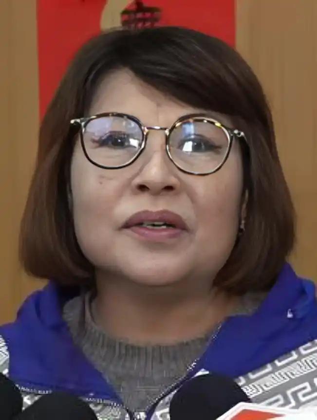 真没想到！郑丽文刚当上中国国民党主席，第一个被开刀的竟然是自己人。还是一个天天把