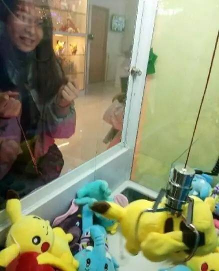 年收入贫困家庭标准图_白领最新年收入标准(3)