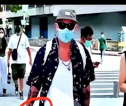 具俊晔走了他没有回韩国也没有去其他国家，而是去了台北一个出租房，他离开了