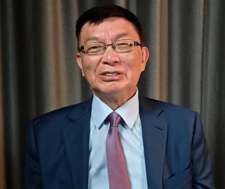 国民党主席选举结果总算出来了，郑丽文以刚过半数的票当选了，可选举的热闹还没过去，