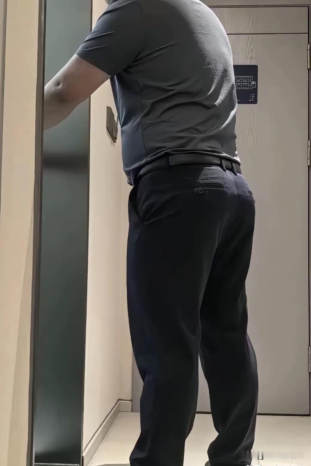 不懂就问，他这样的身材不用减肥吧？